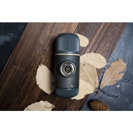 Coffee66 Wacaco Nanopresso Dark Souls hordozható kávéfőző védőtokkal