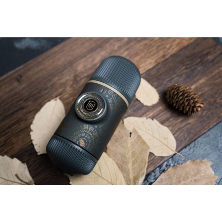 Coffee66 Wacaco Nanopresso Dark Souls hordozható kávéfőző védőtokkal